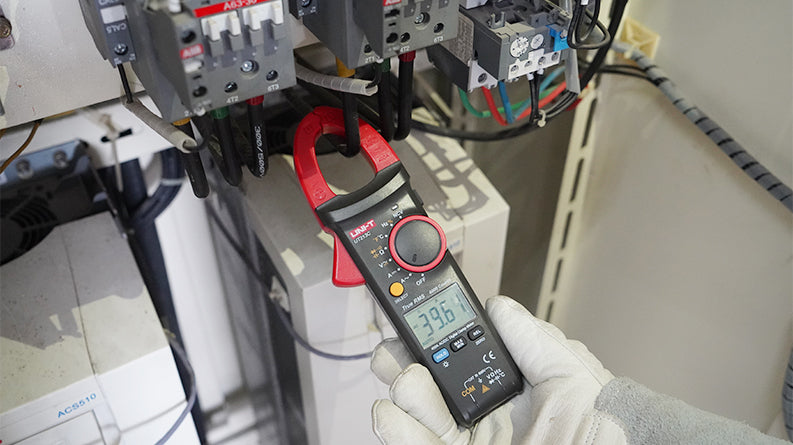 AMPERIMETRO DE GANCHO